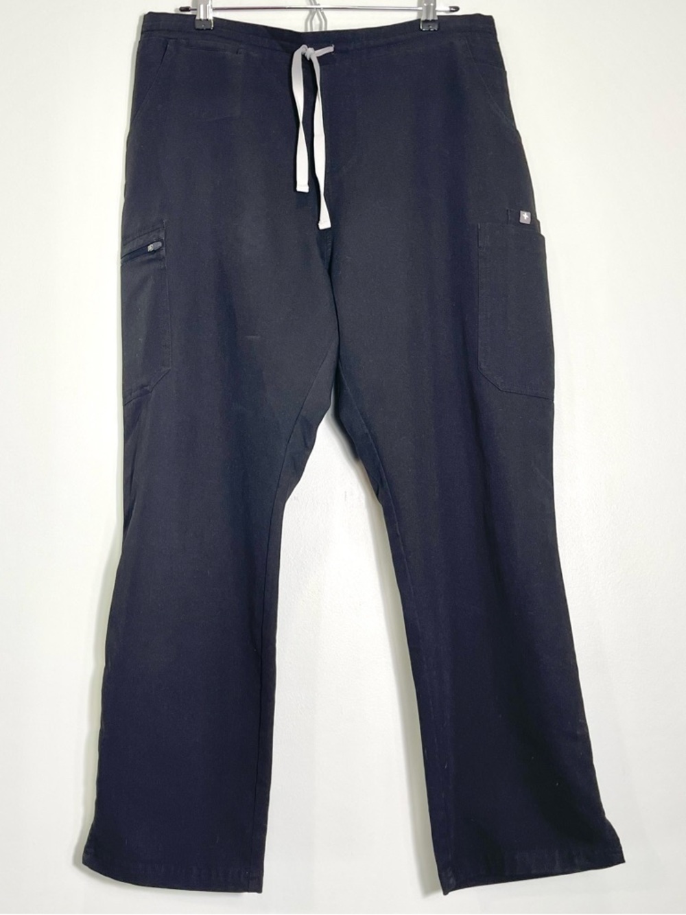 Figs Women's Straight Leg Scrub Pants in Black with White Drawstring